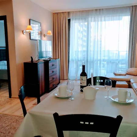 In Royal 5 Pool View * Солнечный берег