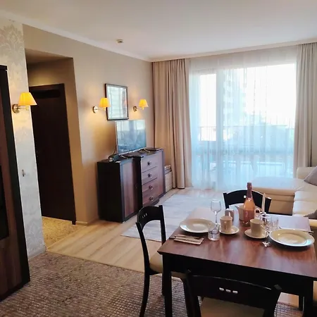 In Royal 5 Pool View Апартамент *