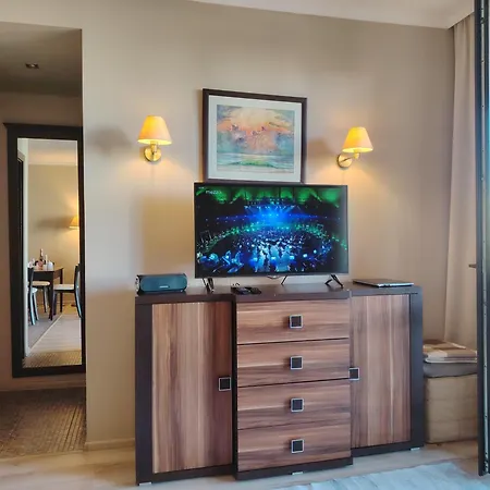 In Royal 5 Pool View Апартамент Слънчев бряг