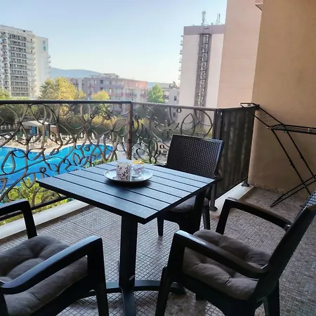 Lejlighed In Royal 5 Pool View