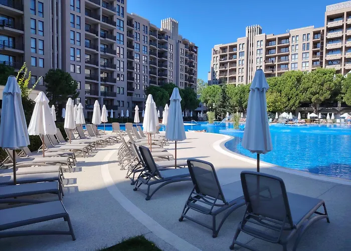 In Royal 5 Pool View * Sunny Beach