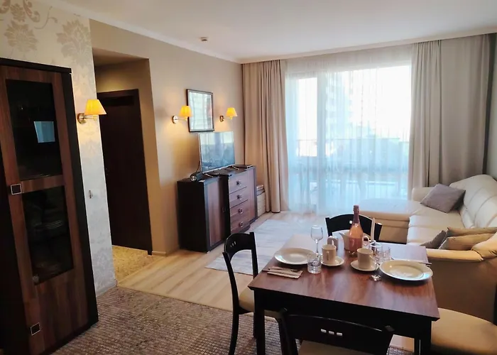 In Royal 5 Pool View Апартамент *