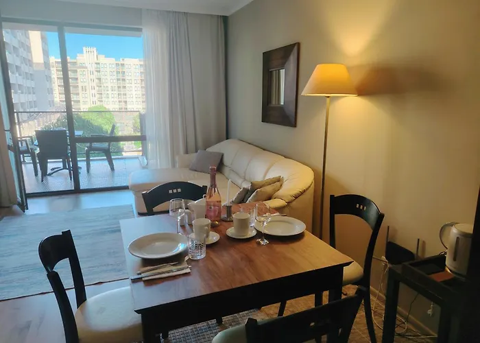 In Royal 5 Pool View Апартамент